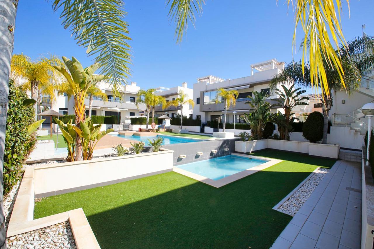 Fantastic Home With Ac, Pool And Bbq Rojales Extérieur photo