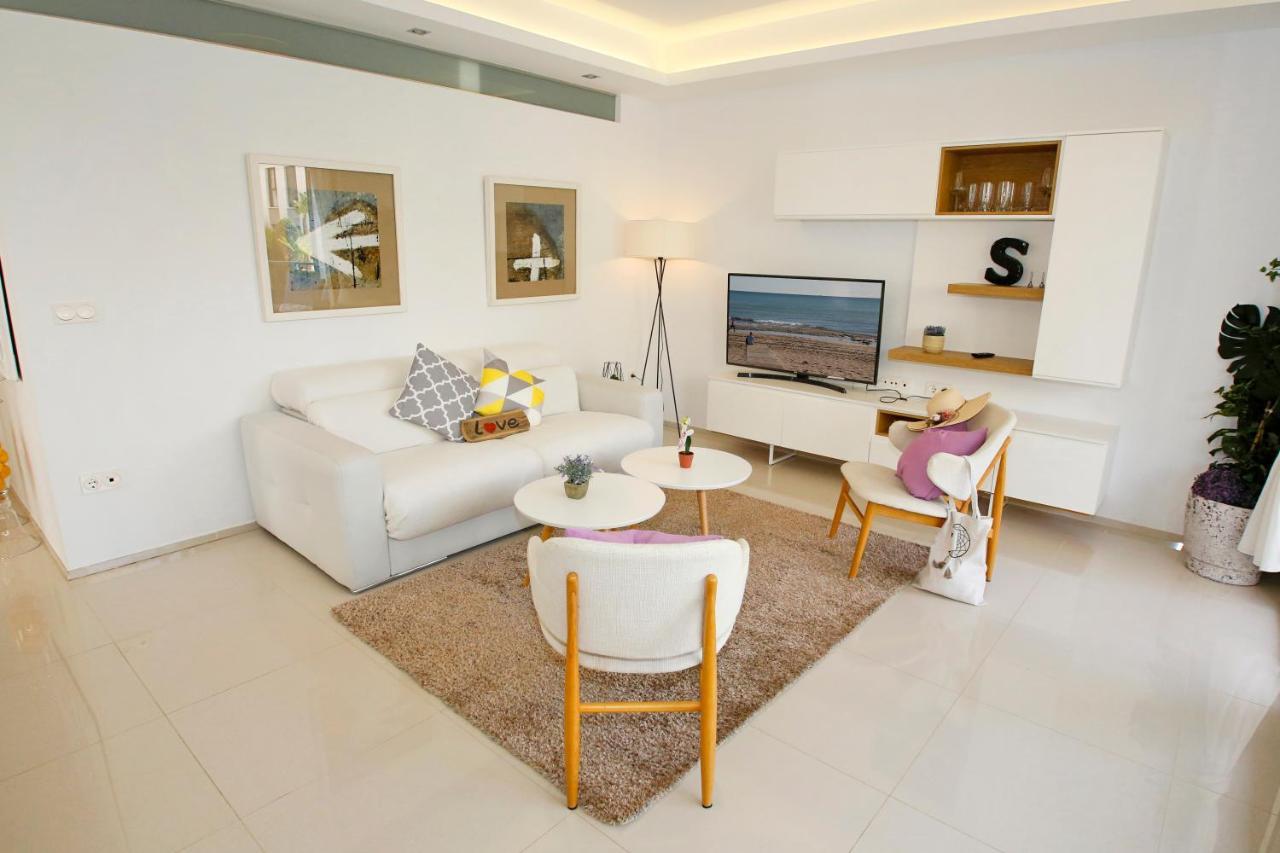 Fantastic Home With Ac, Pool And Bbq Rojales Extérieur photo