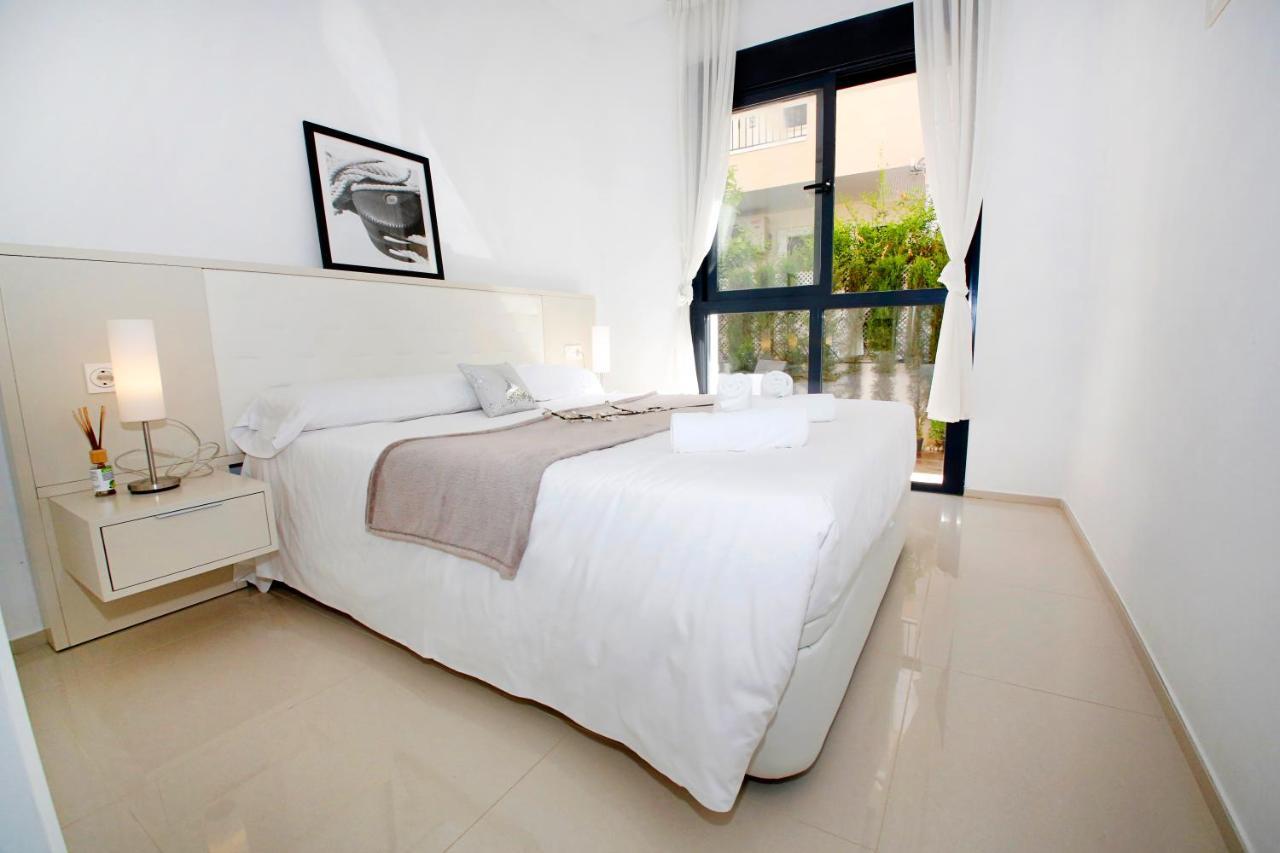 Fantastic Home With Ac, Pool And Bbq Rojales Extérieur photo